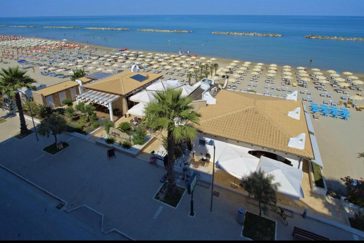 Hotel La Perla Cupra Marittima Exterior photo